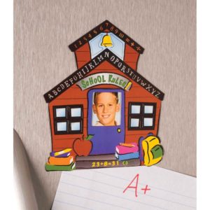 MAGNETIC SCHOOL HOUSE PHOTO FRAME (1)